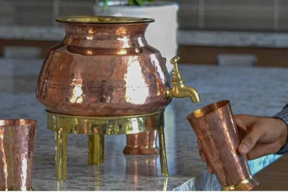 Copper water container water pot traditional indian dispenser weight 8 kg capacity 10 Litre best for ayurveda.